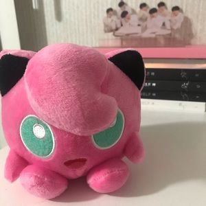 Pokémon Jigglypuff Plush